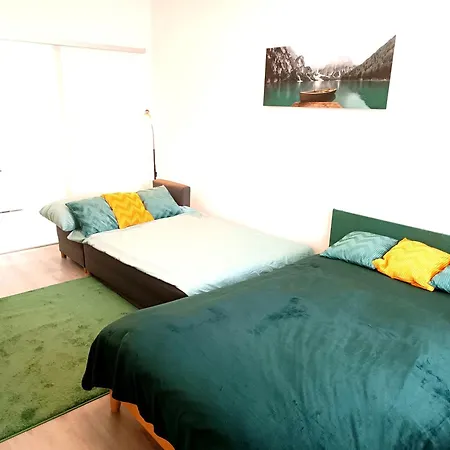 Family With Kitchen - 6 *