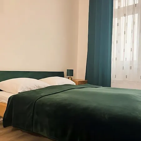 Apartment Family Apartment Neunkirchen 6 *